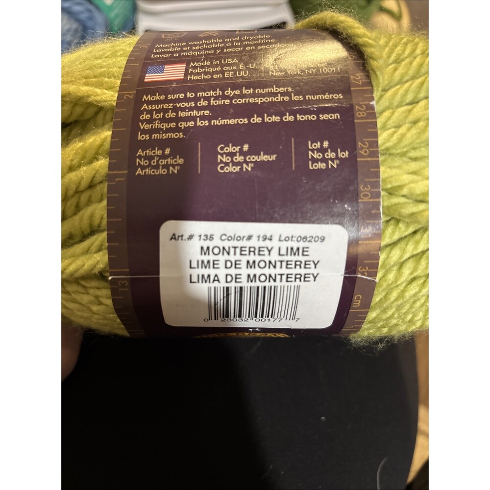 Yarn Lot Blue And Green Lion Brand Loops & Threads Acrylic Wool 4 Skeins - Picture 11 of 13